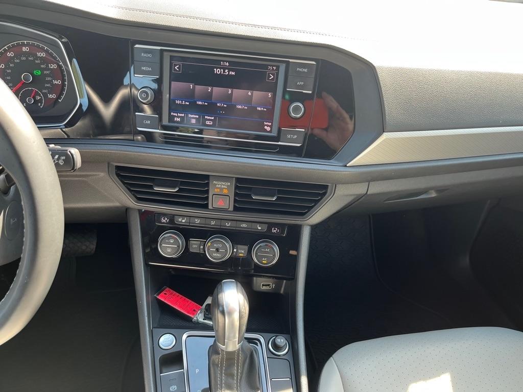 Volkswagen Jetta 1.4T R-Line 8A 2019