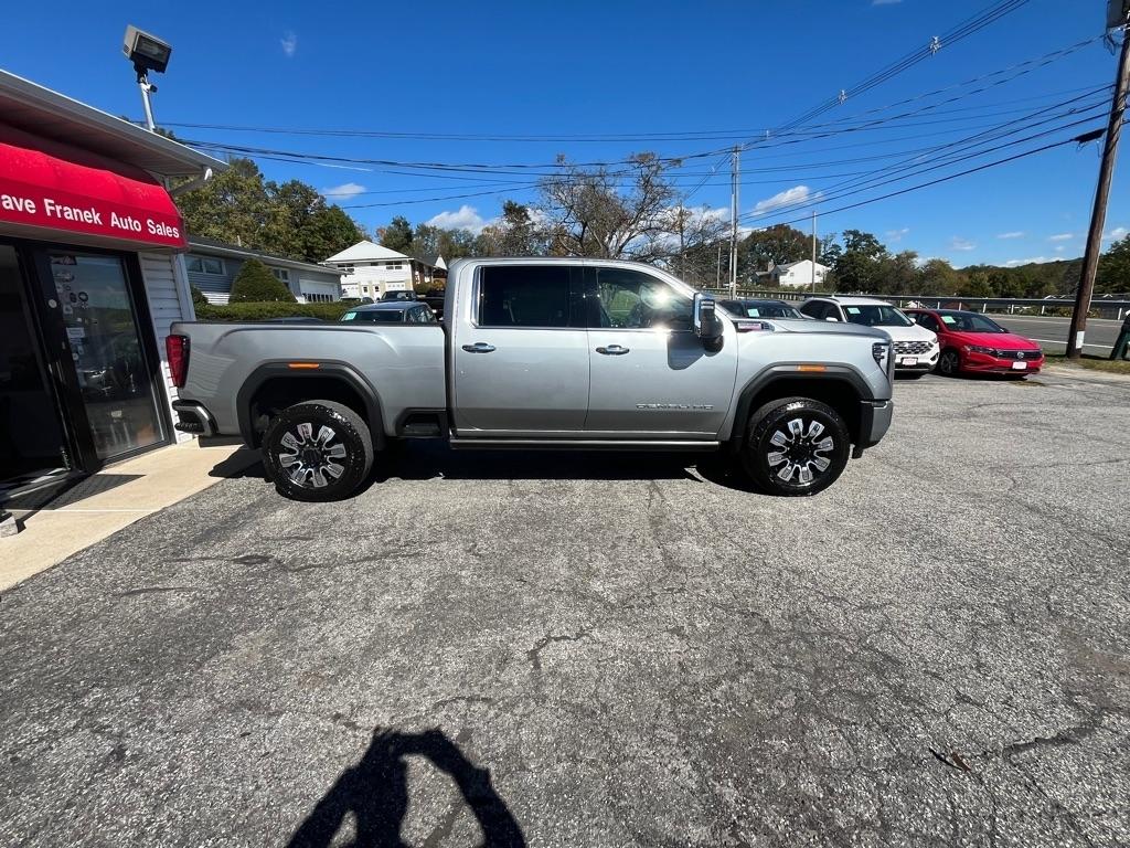 GMC Sierra 3500HD Denali Crew Cab 4WD 2024