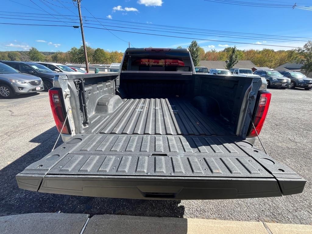 GMC Sierra 3500HD Denali Crew Cab 4WD 2024