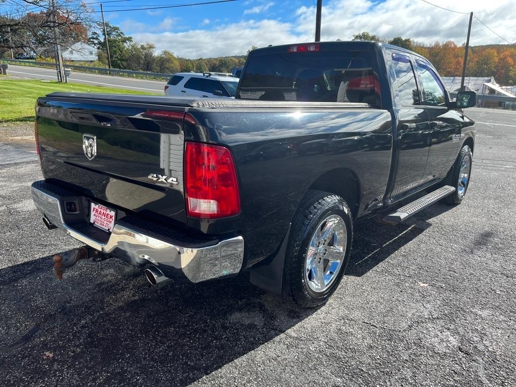 RAM 1500 Tradesman Quad Cab 4WD 2016