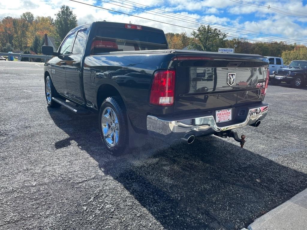 RAM 1500 Tradesman Quad Cab 4WD 2016