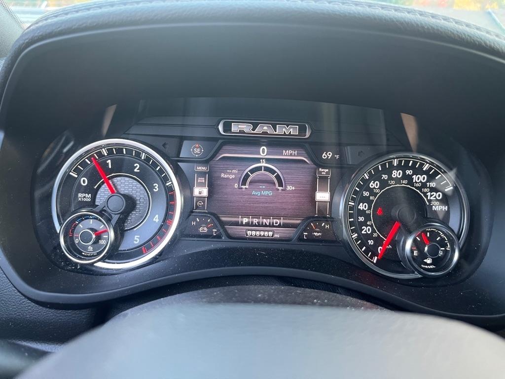 RAM 2500 Laramie Crew Cab SWB 4WD 2020