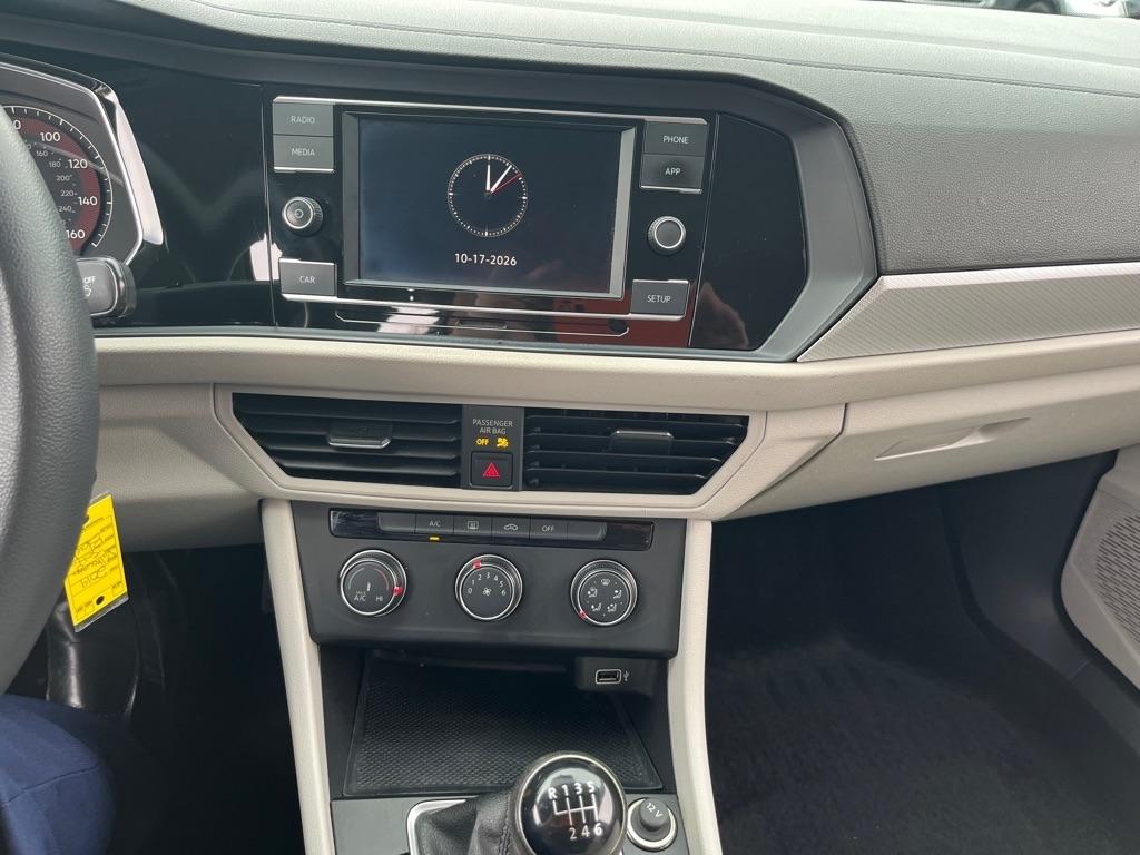 Volkswagen Jetta 1.4T S 6M 2019