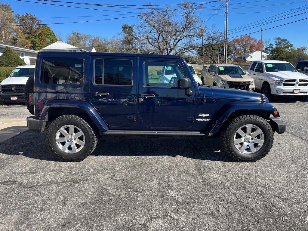 Jeep Wrangler Unlimited Sahara 4WD 2013