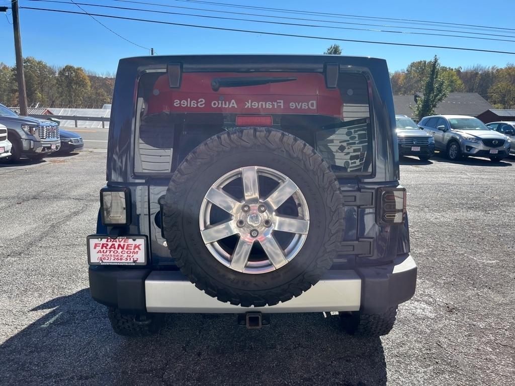 Jeep Wrangler Unlimited Sahara 4WD 2013