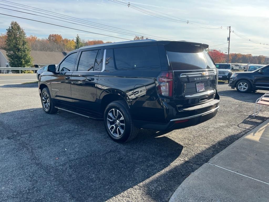 Chevrolet Suburban LT 4WD 2022