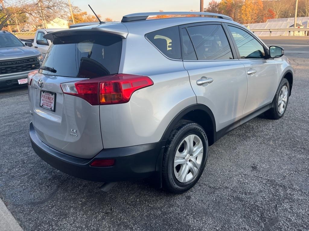 Toyota RAV4 LE AWD 2015