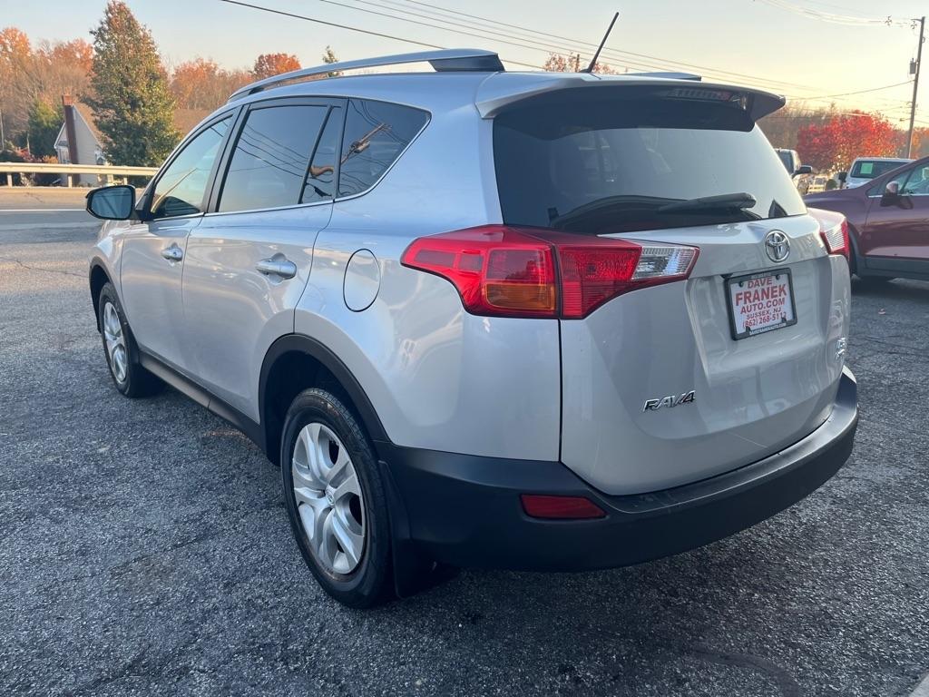 Toyota RAV4 LE AWD 2015