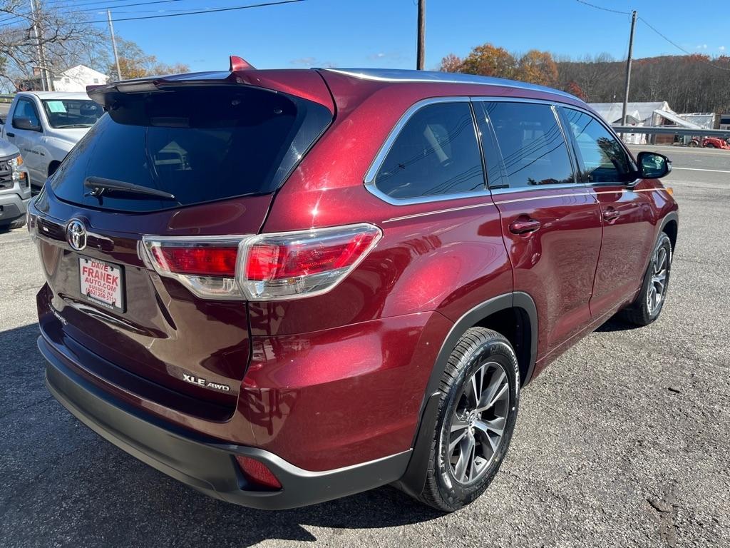 Toyota Highlander XLE AWD V6 2016