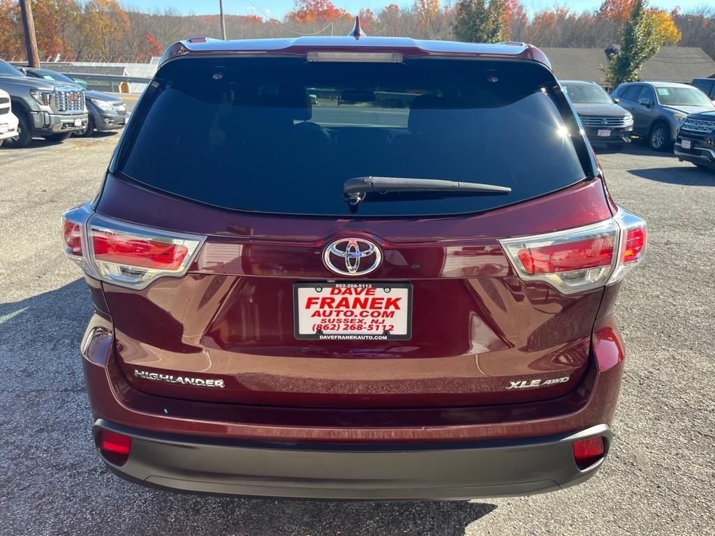 Toyota Highlander XLE AWD V6 2016