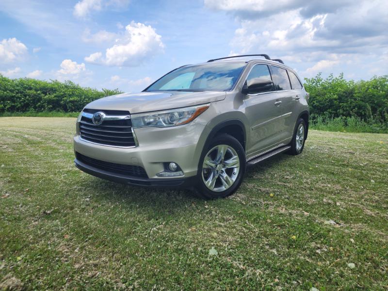 2015 Toyota Highlander Limited Platinum photo 2