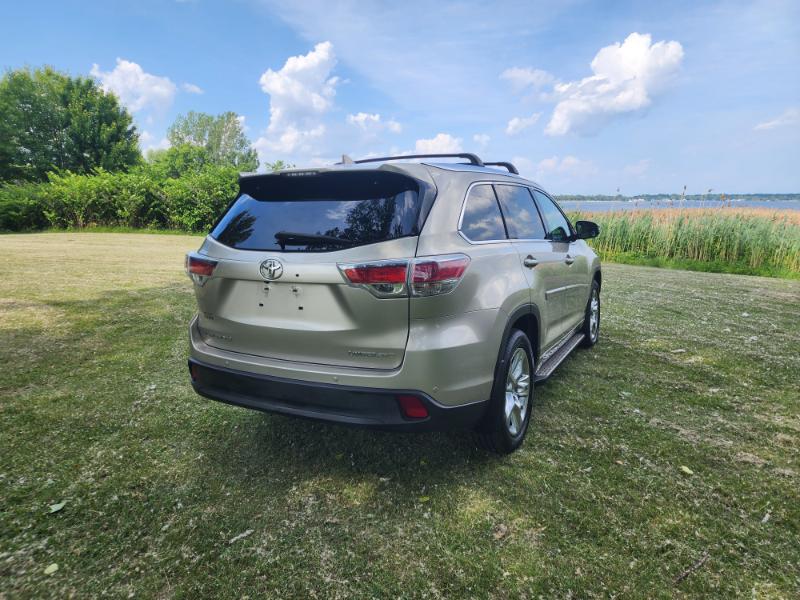 Toyota Highlander Limited Platinum AWD V6 2015 Toyota Highlander Limited Platinum AWD V6 2015