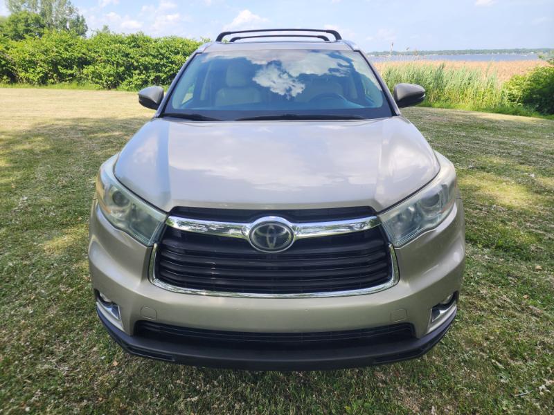 Toyota Highlander Limited Platinum AWD V6 2015 Toyota Highlander Limited Platinum AWD V6 2015