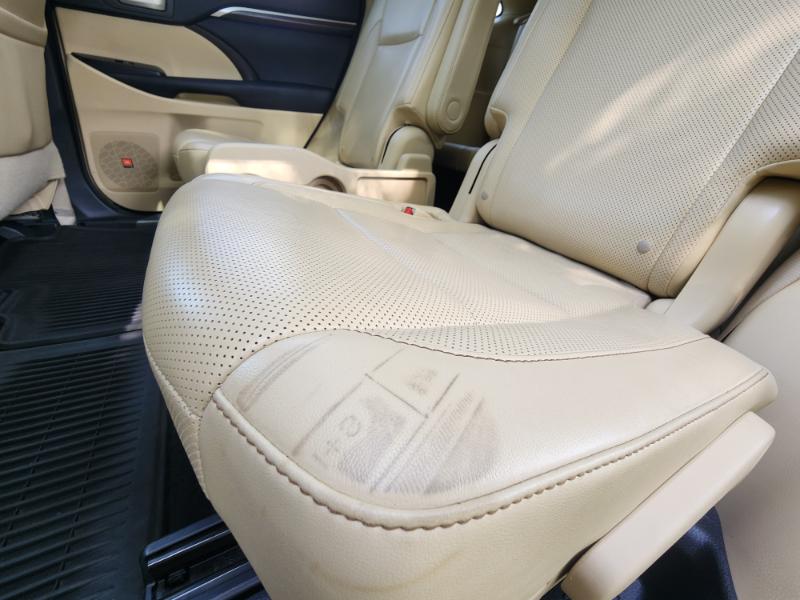 Toyota Highlander Limited Platinum AWD V6 2015 Toyota Highlander Limited Platinum AWD V6 2015