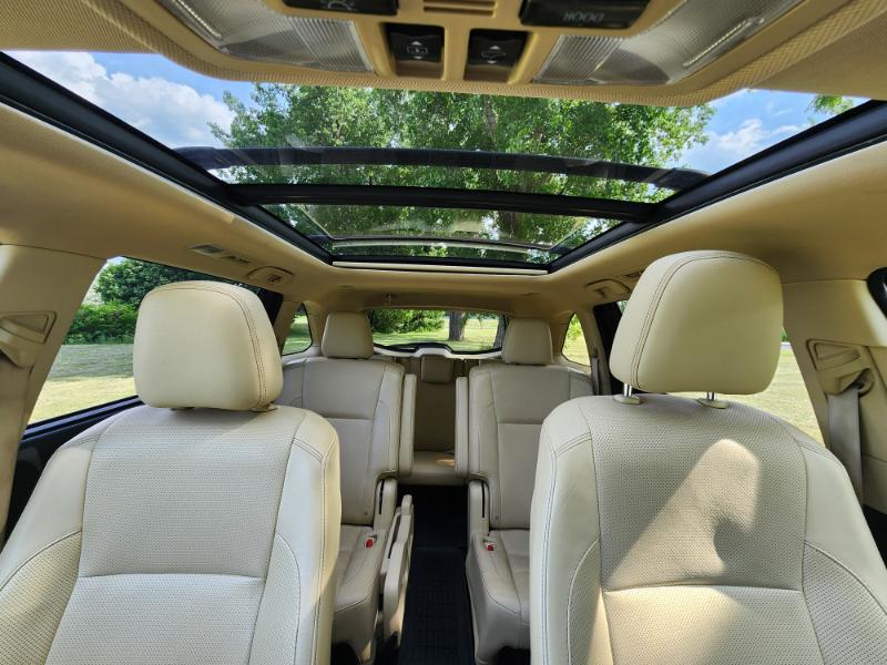 Toyota Highlander Limited Platinum AWD V6 2015 Toyota Highlander Limited Platinum AWD V6 2015