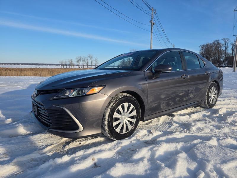 Toyota Camry Hybrid LE 2023