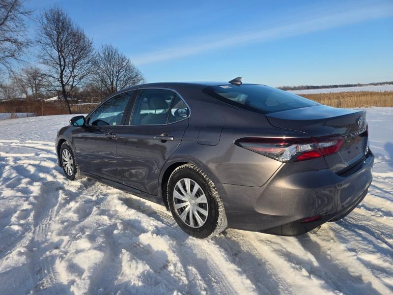 Toyota Camry Hybrid LE 2023