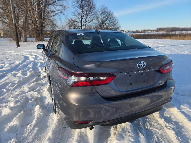 Toyota Camry Hybrid LE 2023