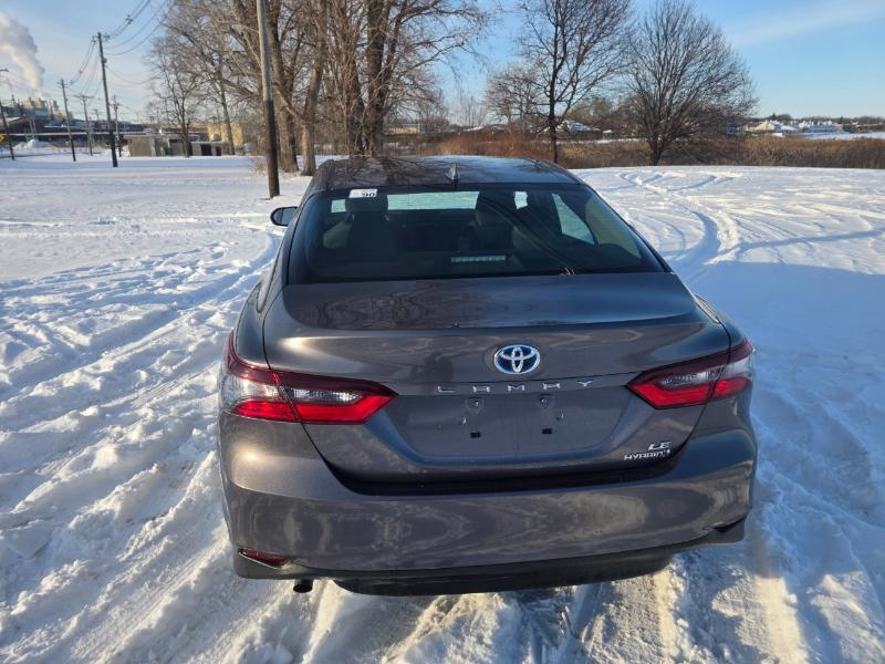Toyota Camry Hybrid LE 2023