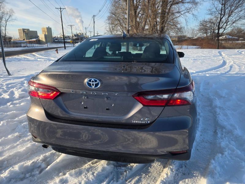 Toyota Camry Hybrid LE 2023