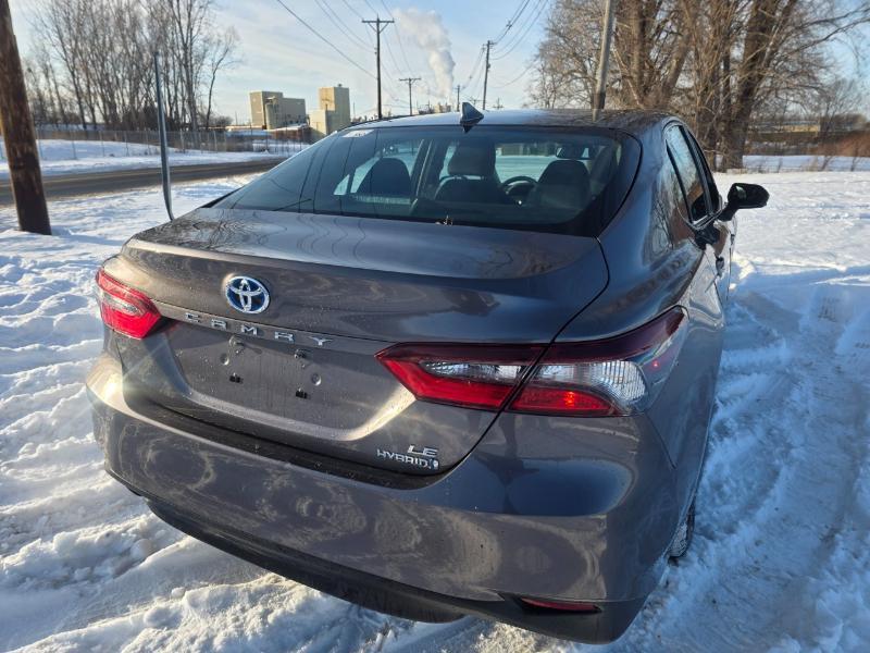 Toyota Camry Hybrid LE 2023