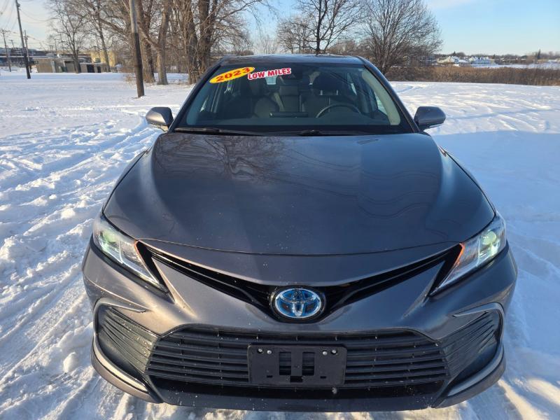 Toyota Camry Hybrid LE 2023