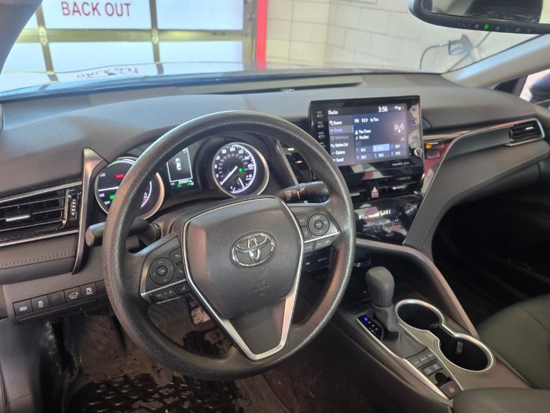 Toyota Camry Hybrid LE 2023