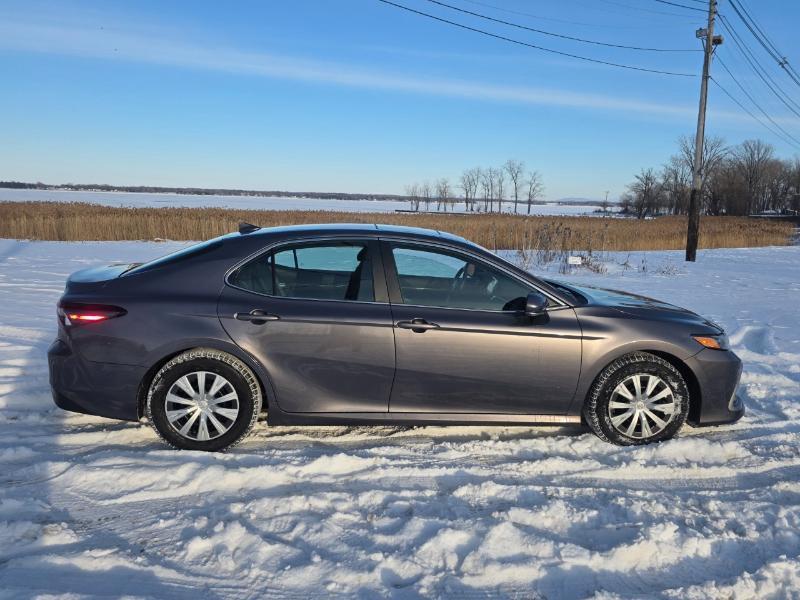Toyota Camry Hybrid LE 2023