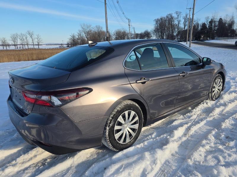 Toyota Camry Hybrid LE 2023