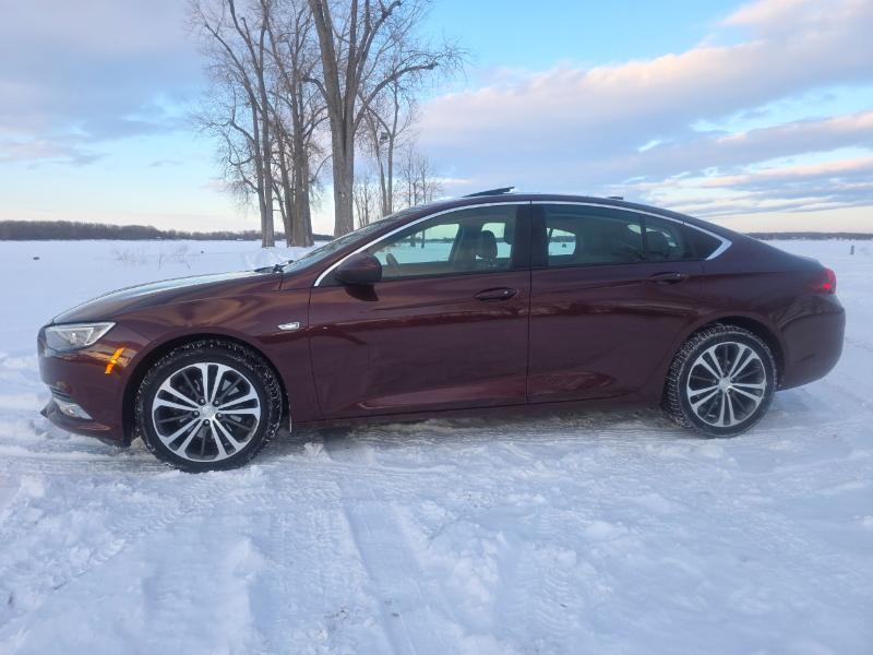 Buick Regal Essence AWD 2018