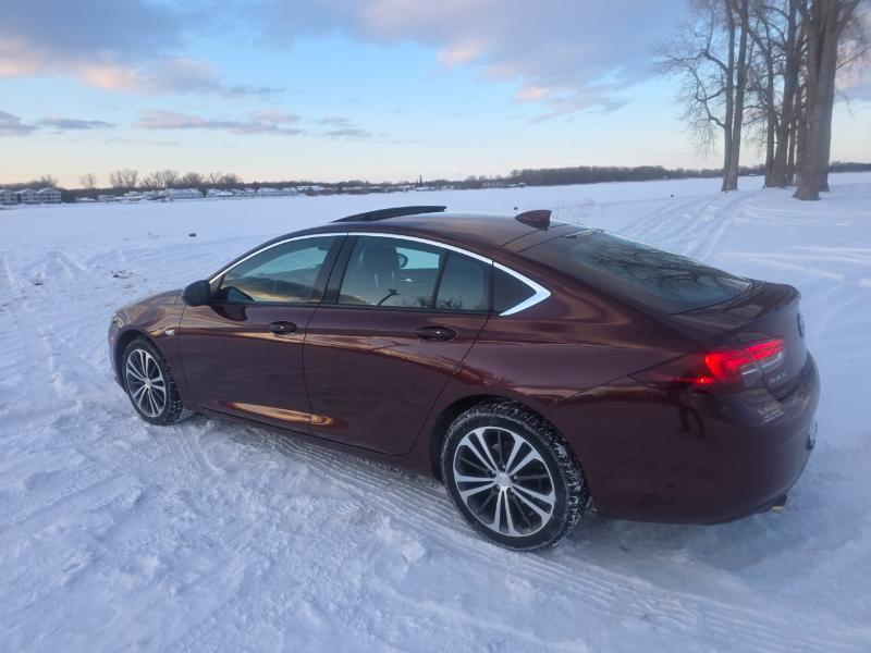 Buick Regal Essence AWD 2018