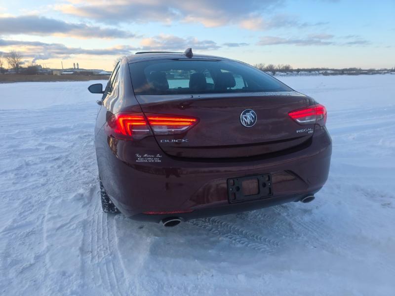 Buick Regal Essence AWD 2018