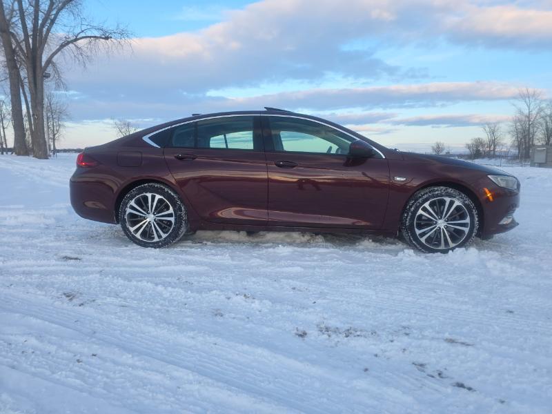 Buick Regal Essence AWD 2018