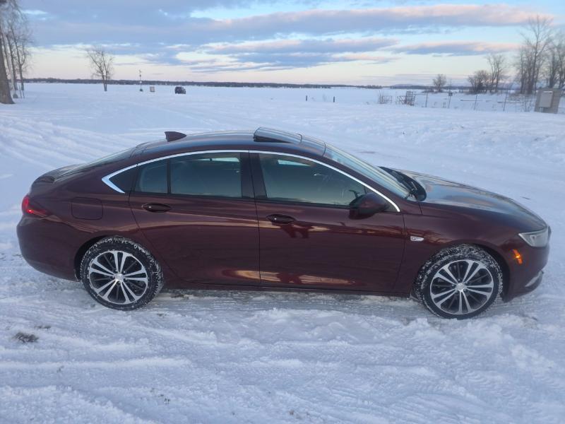 Buick Regal Essence AWD 2018