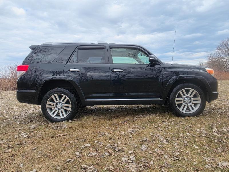 Toyota 4Runner SR5 4WD 2013