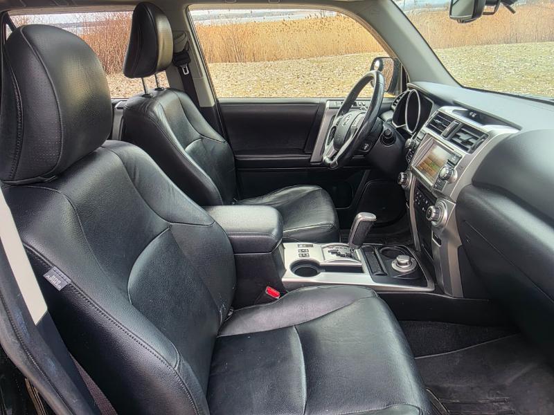 Toyota 4Runner SR5 4WD 2013