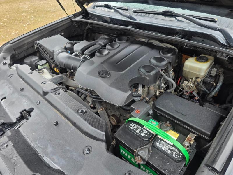 Toyota 4Runner SR5 4WD 2013