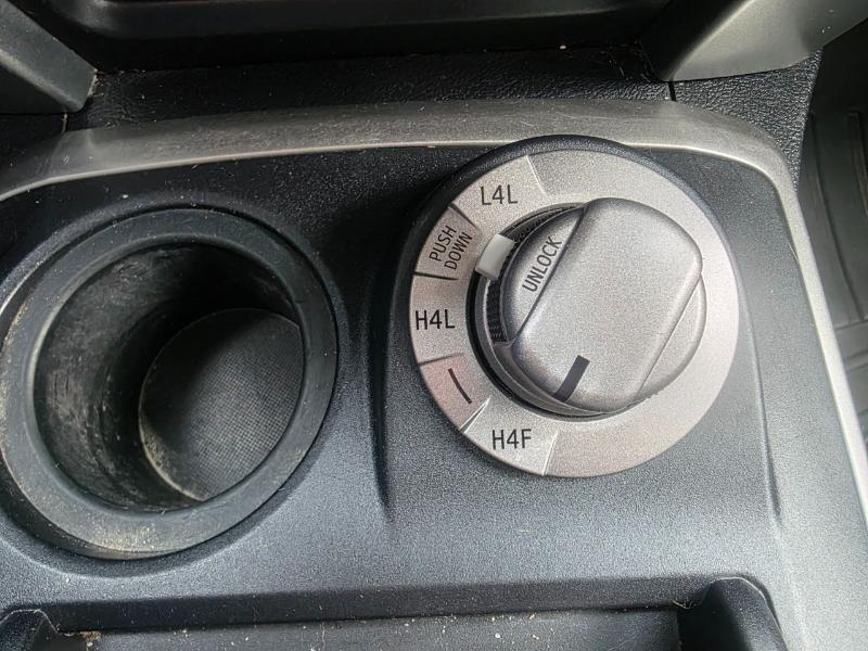 Toyota 4Runner SR5 4WD 2013