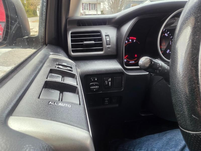 Toyota 4Runner SR5 4WD 2013