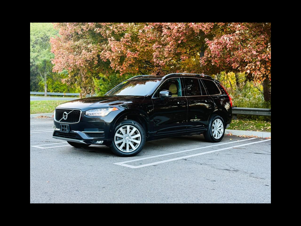 2018 Volvo XC90 T6 Momentum AWD