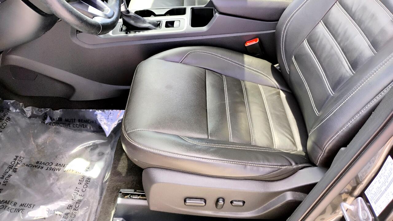 Ford Escape Titanium FWD 2017 Ford Escape Titanium FWD 2017