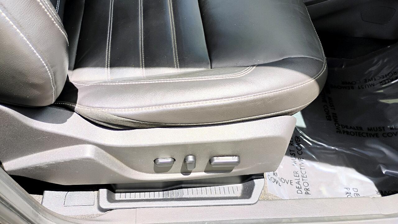 Ford Escape Titanium FWD 2017 Ford Escape Titanium FWD 2017