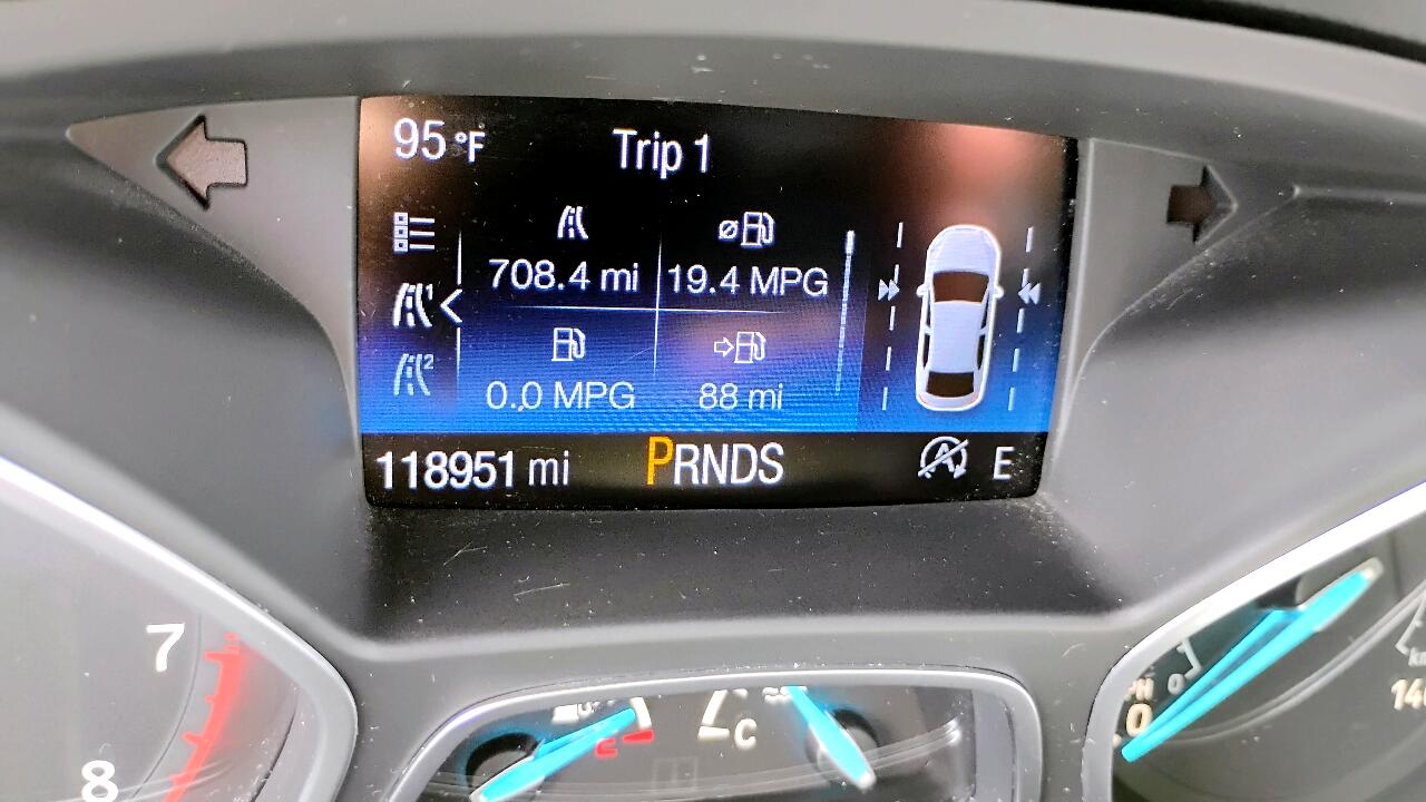 Ford Escape Titanium FWD 2017 Ford Escape Titanium FWD 2017