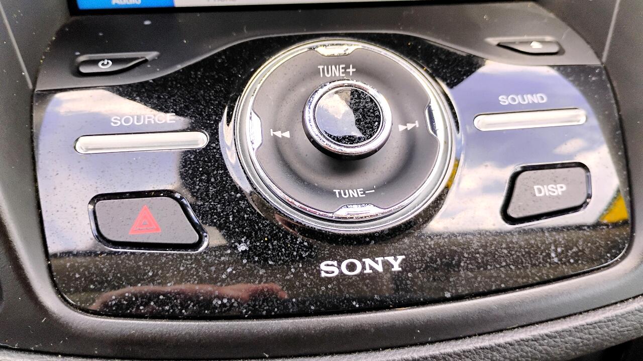 Ford Escape Titanium FWD 2017 Ford Escape Titanium FWD 2017