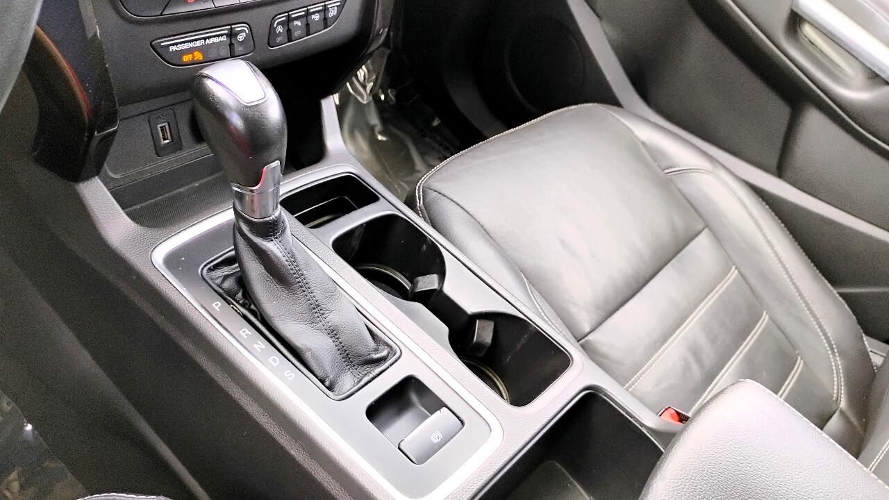 Ford Escape Titanium FWD 2017 Ford Escape Titanium FWD 2017