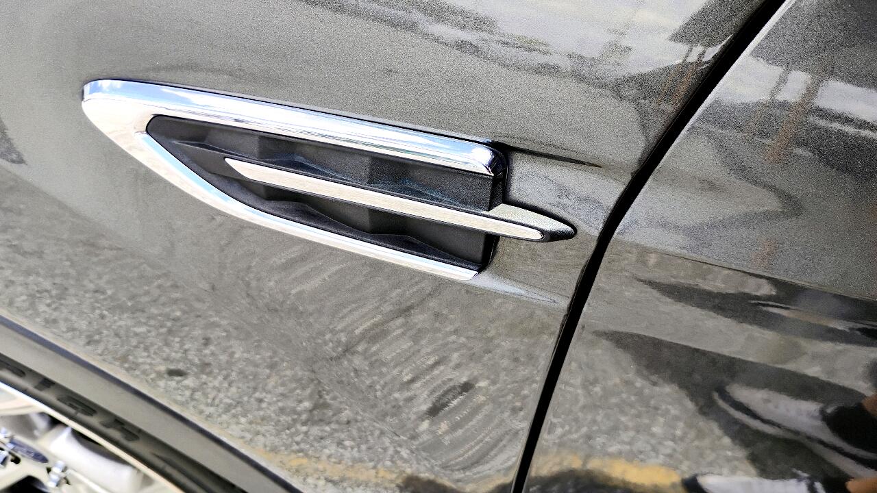 Ford Escape Titanium FWD 2017 Ford Escape Titanium FWD 2017