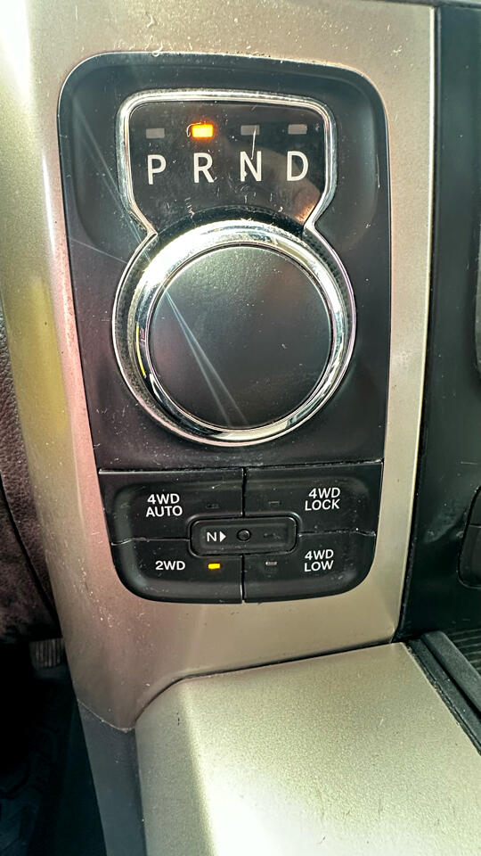 RAM 1500 SLT Crew Cab SWB 4WD 2014