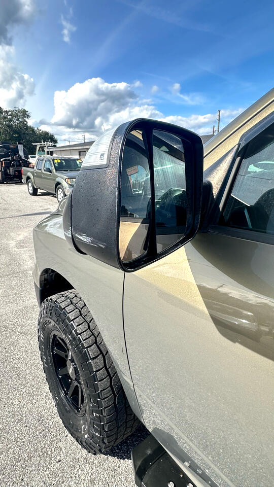 RAM 1500 SLT Crew Cab SWB 4WD 2014