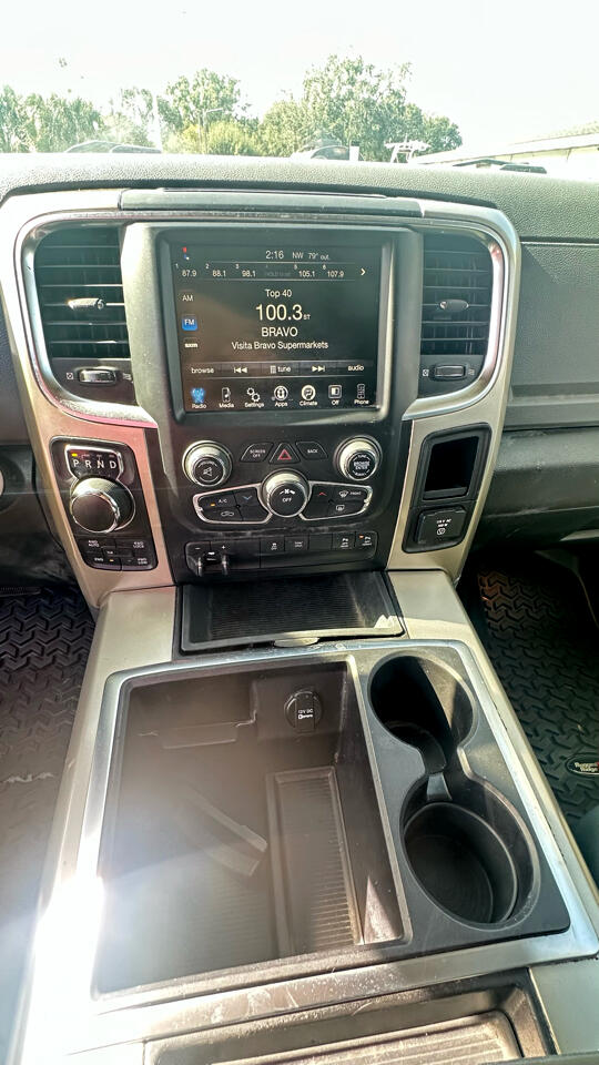 RAM 1500 SLT Crew Cab SWB 4WD 2014