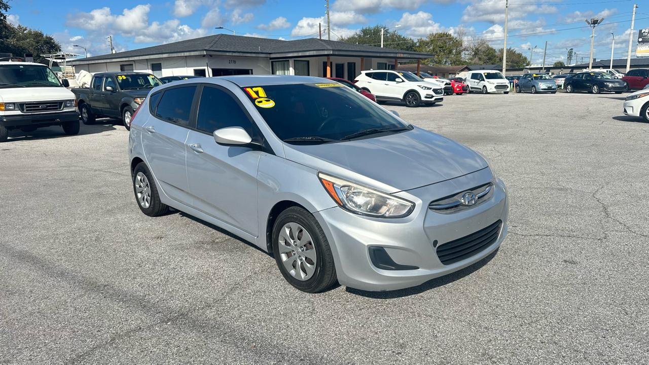 Hyundai Accent SE 5-Door 6A 2017